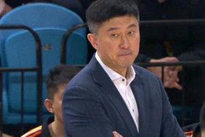 华体会体育官方入口-恭喜！徐昕收获CBA颁发的大奖 球迷：杜锋怎么看？